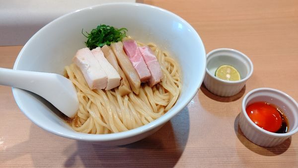 「まぜそば～三段仕込み～  800円」@らぁ麺 はやし田 横浜店の写真