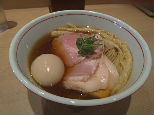 「特製醤油らぁ麺　￥1000」@らぁ麺ふじ松 大船店の写真