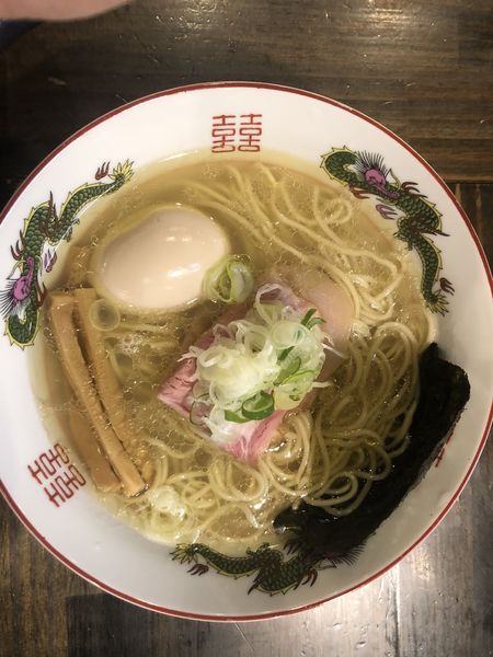 「チキンラーメン塩　味玉」@燵家製麺の写真