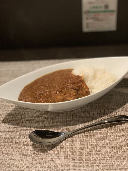 「牛テールとドライフルーツのスパイシーカレー」@鎌倉やさいとRicheの写真