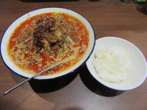 「辛増し角煮のせ白胡麻担担麺（１１００）」@金須屋 担担麺 梨圓の写真