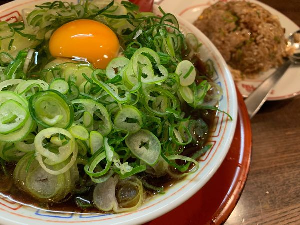 「中華そば小＋焼飯小＋ねぎ＋たまご＝1150円」@新福菜館 麻布十番店の写真