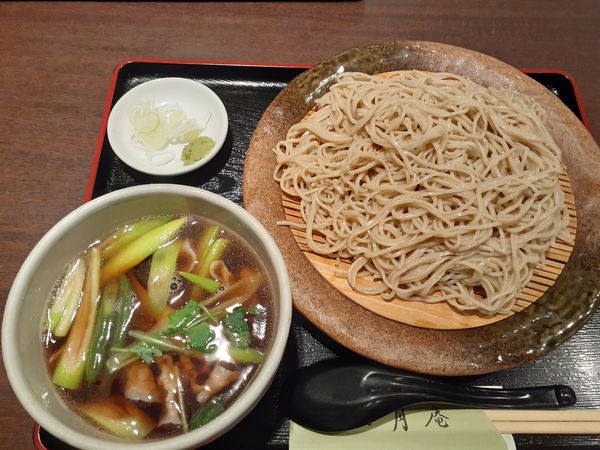 「イベリコ豚の肉汁せいろ、大盛」@そば処 三日月庵 多摩店の写真