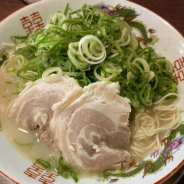 「ネギラーメン（ハリガネ）」@久留米ラーメン 福ヤ 南越谷店の写真