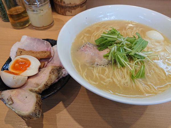 「鶏白湯そば大(特製盛り)」@はぐれ雲の写真