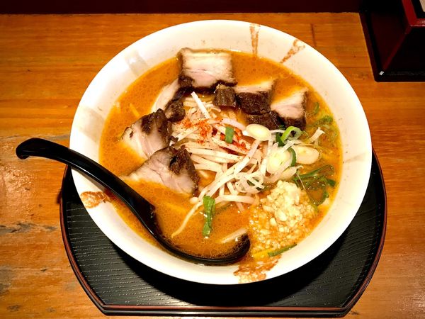 「うま辛チャーシュー麺」@らぁめん道 稲花の写真