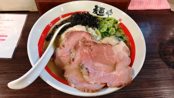 「特製追い煮干しそば 1200円」@麺や でこの写真