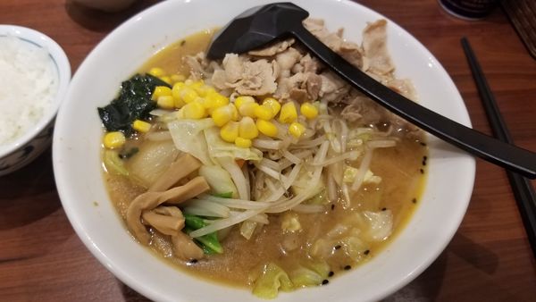 「肉味噌ラーメン」@ラーメン大学 豊科光店の写真