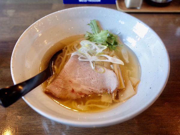 「‪鶏中華塩…730円‬」@ラーメン翼の写真