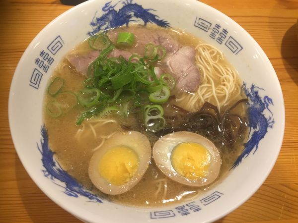 「らーめん¥550+味つきたまご¥50」@らーめん 桜蔵の写真