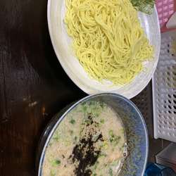 豚骨マー油つけ麺
