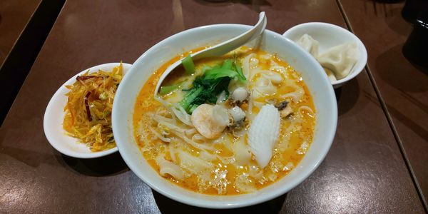 「海鮮刀削麺」@陳家私菜 新宿店の写真