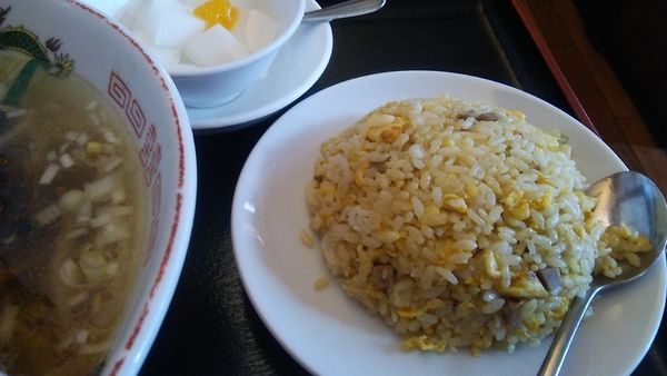 「台湾ラーメン＋半チャーハン 750円」@唐家村の写真