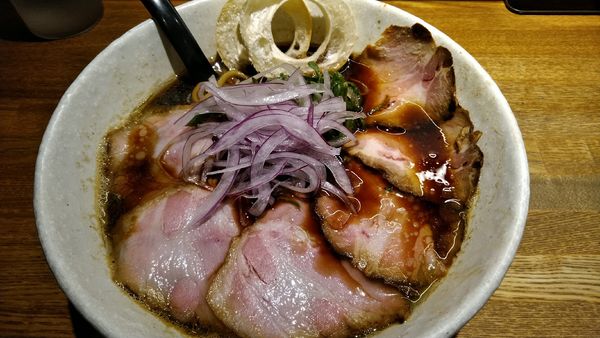 「煮干しブラックチャーシュー」@らーめん専門 和心 武庫之荘店の写真