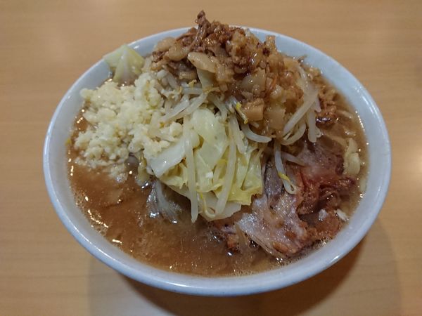 「らーめん(全まし) 800円」@俺の生きる道 つくば店の写真