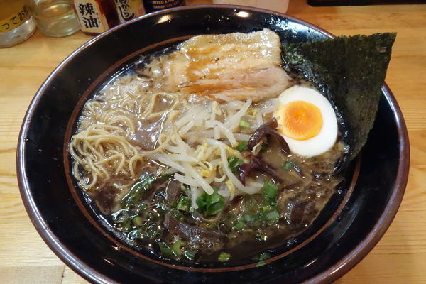 「黒とん」@麺屋八戒の写真