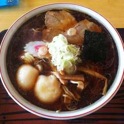 餅入り中華そば750円