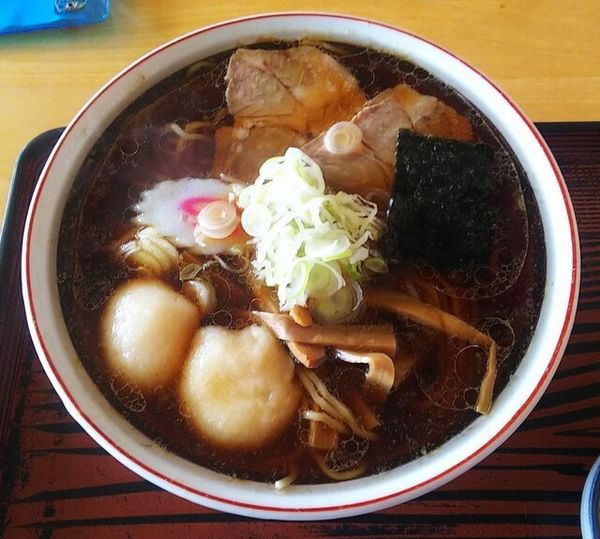 「餅入り中華そば750円」@ドライブイン吾助の写真