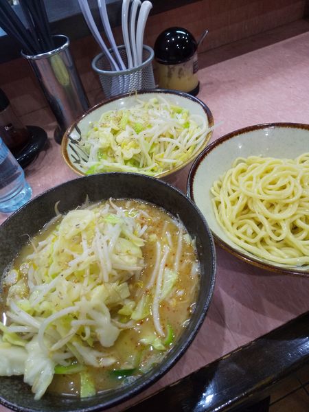 「もりそば(小)720円塩変更30円野菜120円野菜120円」@所沢大勝軒の写真