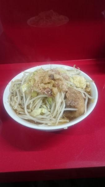 「小ラーメン 麺硬め ニンニク、アブラ」@ラーメン二郎 越谷店の写真