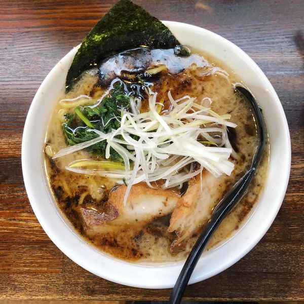 「とん黒（太麺大盛り）」@信州麺屋 とんずら －カエン－の写真