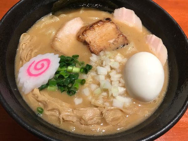 「特製濃厚中華そば1,020円」@中華そば 輝羅の写真