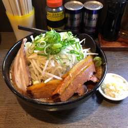 いぶき（角煮２枚、ニンニク、脂マシ）