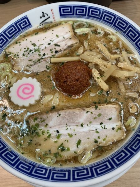 「辛味噌らーめん」@からみそラーメンふくろう 名駅店の写真