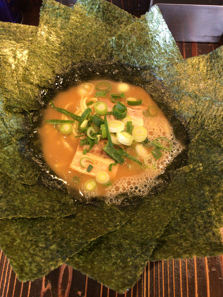 「横浜らーめん並 のり増し」@横濱家系らーめん 千種家の写真