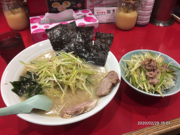 「かいざんラーメン中＋ネギ丼」@ラーメン かいざん 新小岩店の写真