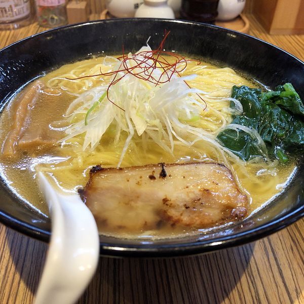 「しおそば大盛(800円)ランチタイム大盛無料」@金字塔 蒲生店の写真