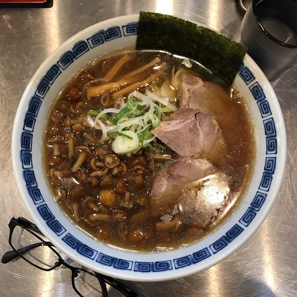 「なめこ中華そば」@東京中華そば 里見の写真