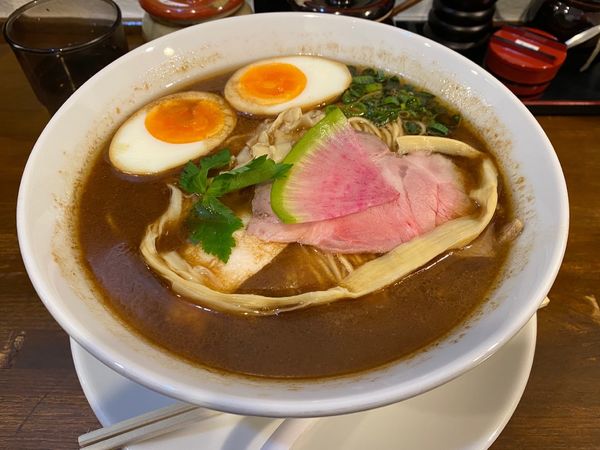 「2/29 限定マー油ラーメン大盛り950円＋味玉100円」@らぁ麺しろの写真