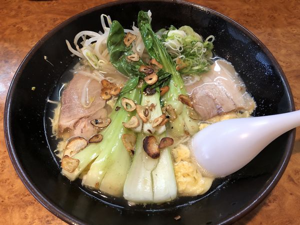 「青にん玉子らーめん　￥８５０」@LOVE&SALT らーめん味やの写真