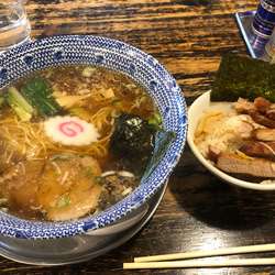 支那そば　ミニくじら飯