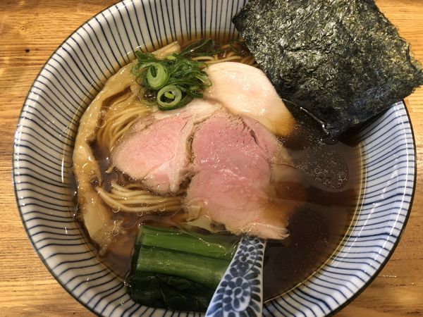 「醤油そば」@中華そば きなりの写真