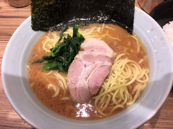 「ラーメン」@横浜らーめん渡来武 総本店の写真
