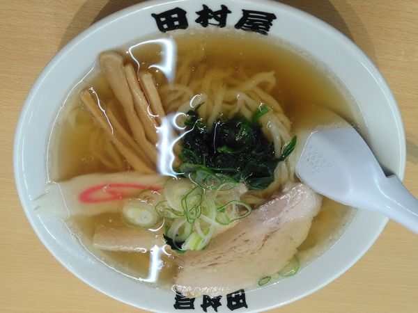 「ラーメン¥700＋特製大トロもつ煮¥450」@田村屋の写真