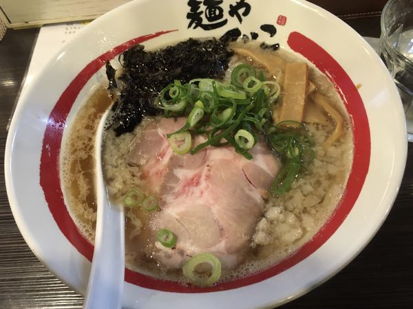 「燕三条背脂ラーメン」@麺や でこの写真
