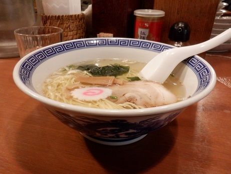 「半らーめん 塩」@えびす飯店の写真