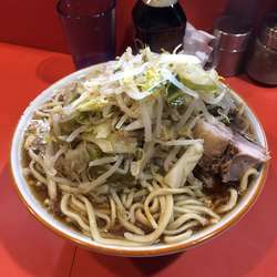 大ラーメン(ヤサイカラメ)