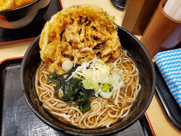 「かき揚げそば440円」@名代 箱根そば 海老名東口店の写真