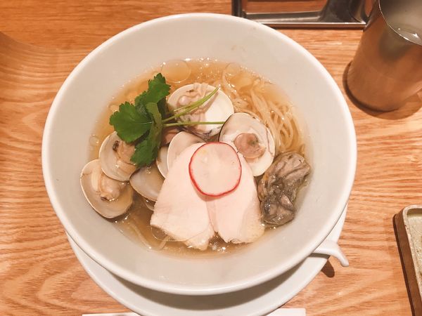 「蛤と牡蠣 汐soba」@銀座 篝 ルクア大阪店の写真