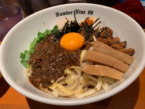 「油そばブラック」@麺Dining Number Nine 09の写真