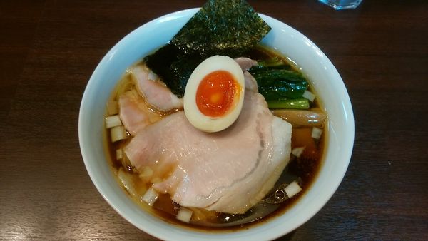 「特製醤油らーめん(1000円)」@とものもとの写真
