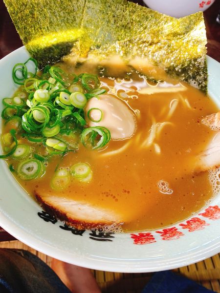 「ラーメン　半熟たまご」@横浜家系元町家の写真