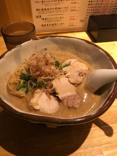 「濃厚魚介とんこつラーメン」@ハナヤマZの写真