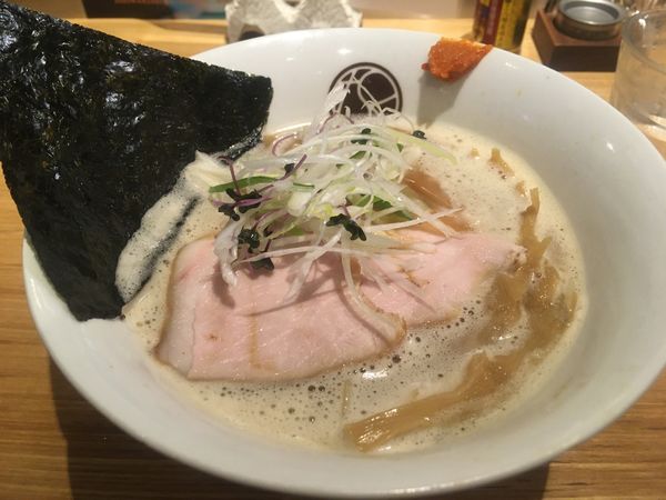「無垢ラーメン」@無垢ツヴァイテの写真