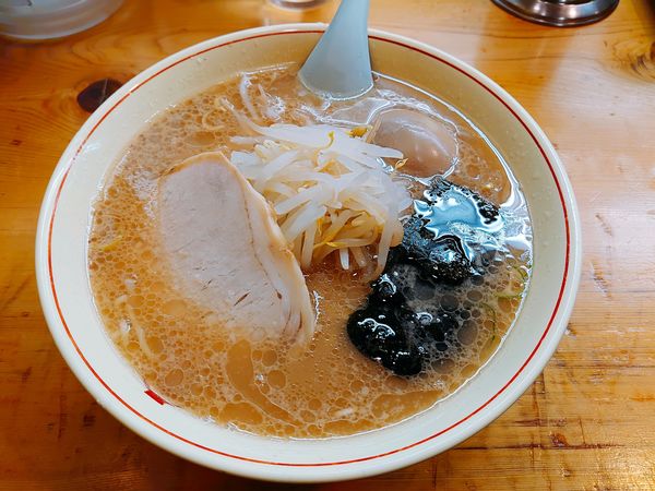 「中華そば＋味玉」@ホープ軒本舗 吉祥寺店の写真