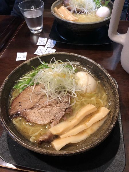 「純塩らぁ麺　中盛870ぇ」@麺らいけんの写真